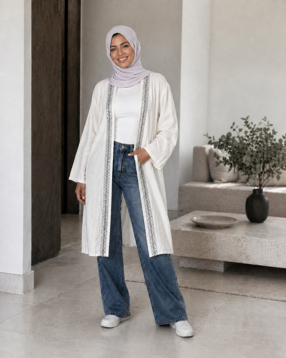 Embroidery kimono silver