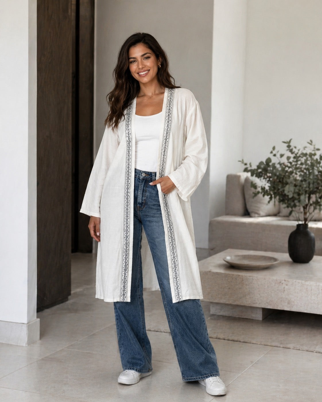 Embroidery kimono silver